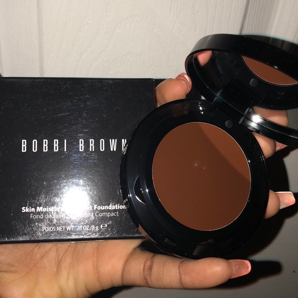 Bobbi Brown cream foundation